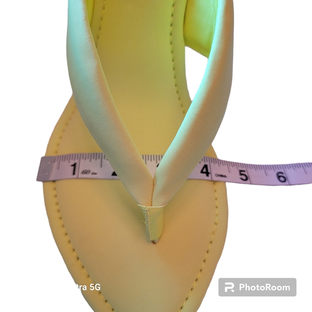 Good American Cinder F*cking-Rella Thong Sandal Chartreuse Size 13 GA077N-X NIB - Picture 14 of 16